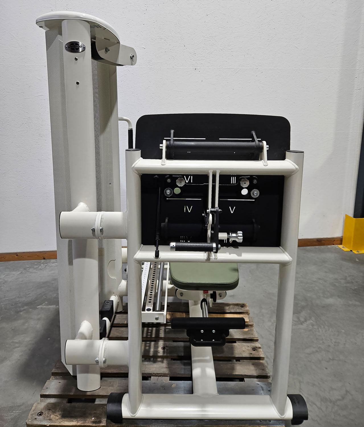 Gym80 Med80 3283 Funktionsstemme sitzend - liegend, Beinpresse verstellbar, Farbe Weiß, gebraucht - überholter Zustand