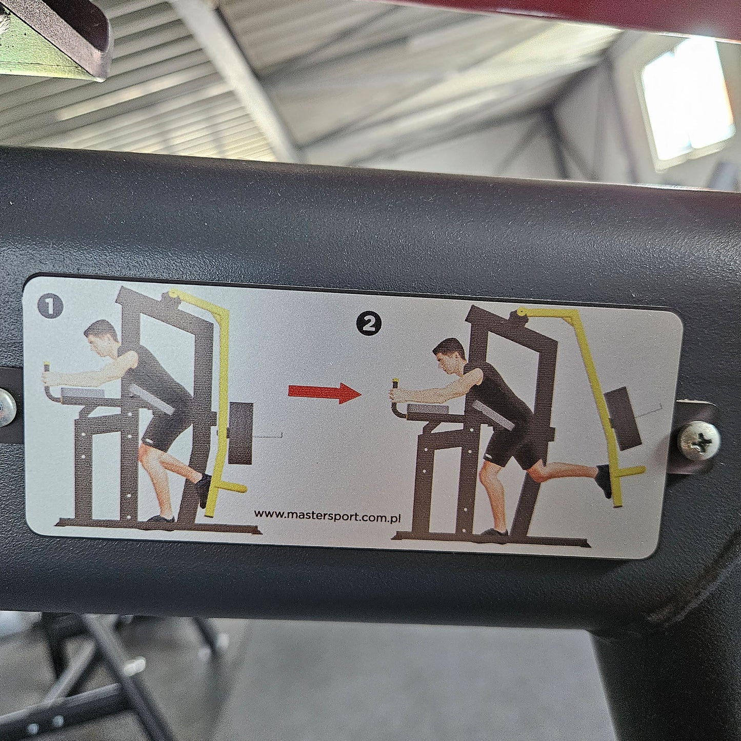 Master Sport Plate loaded Set, 10 Kraftgeräte, Farbe Schwarz und Rot, gebraucht - geprüfter Zustand