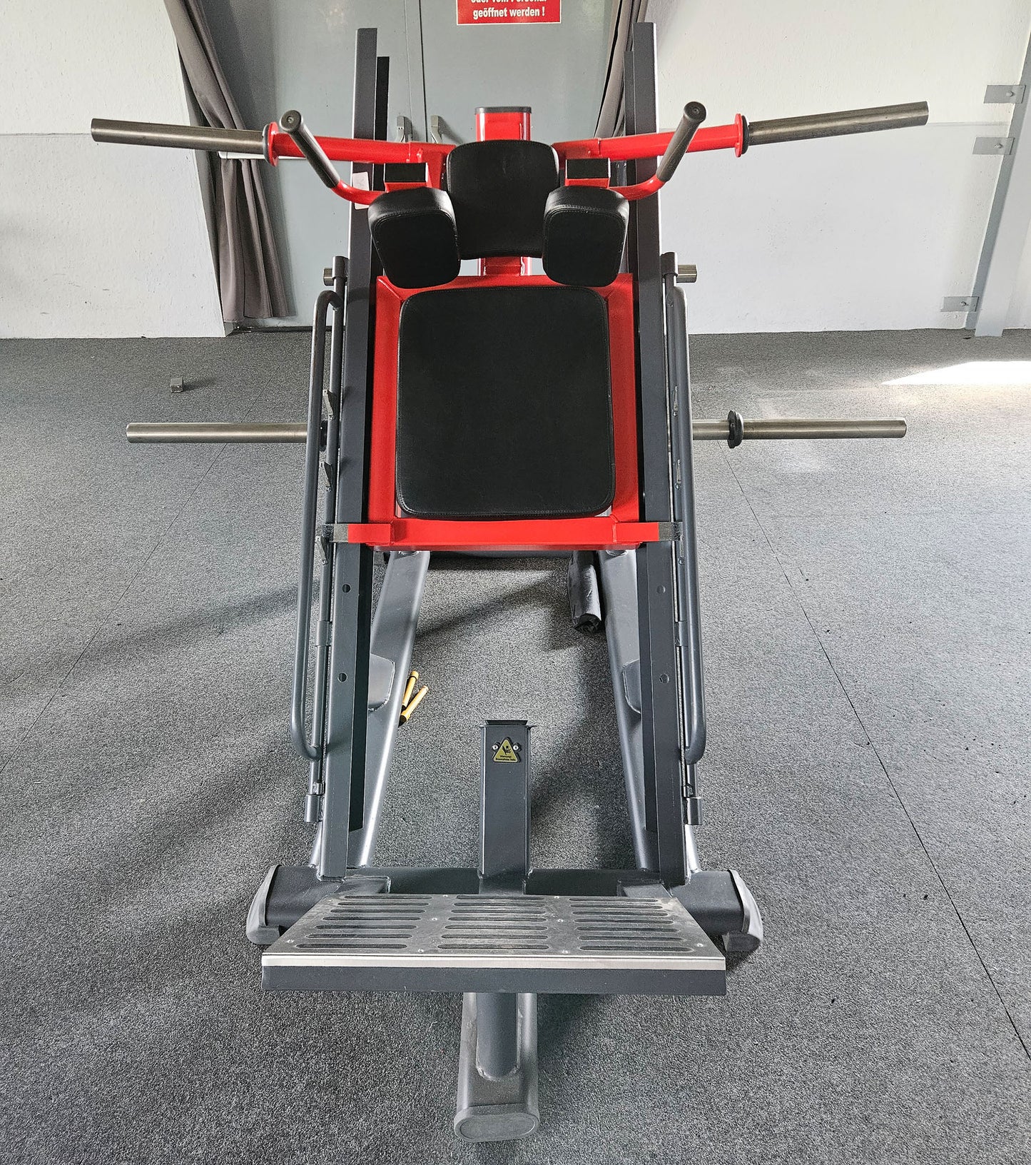 Master Sport Plate loaded Set, 10 Kraftgeräte, Farbe Schwarz und Rot, gebraucht - geprüfter Zustand