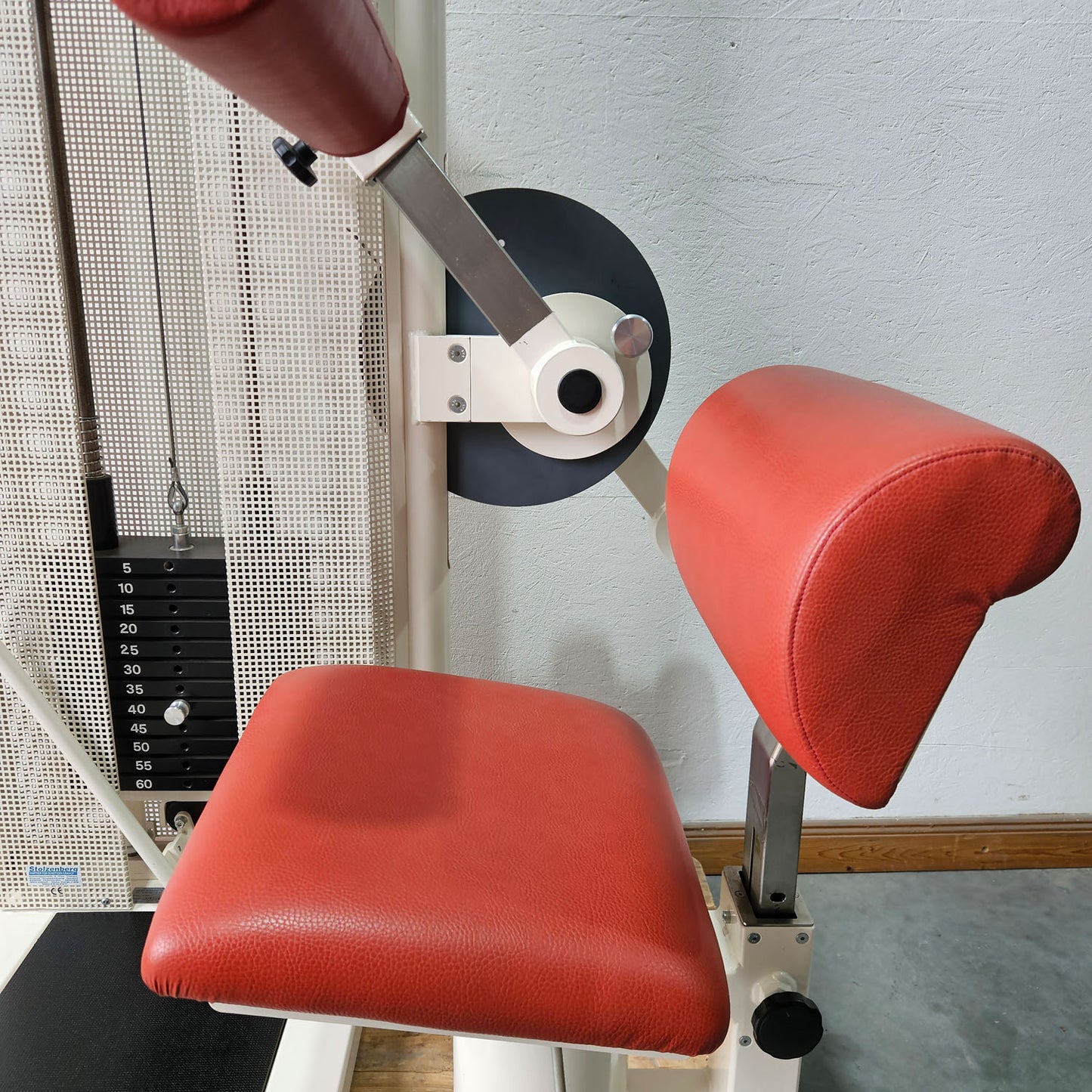 Dynamed Bauchmaschine und Rückenstrecker 2 in 1 Kombimaschine - Bauchmuskeltraining und Hyperextension, Abs and Lower Back, Stolzenberg, Rahmen Weiß, gebraucht - überholter Zustand