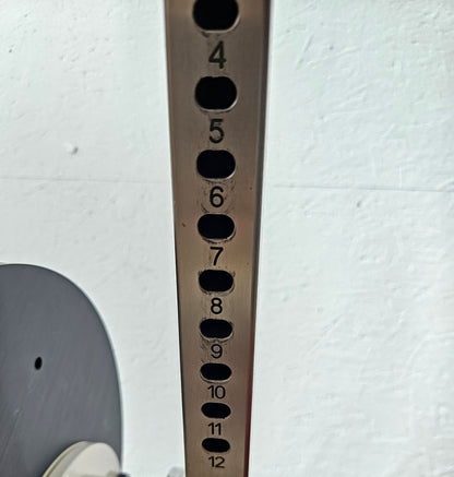 Dynamed Bauchmaschine und Rückenstrecker 2 in 1 Kombimaschine - Bauchmuskeltraining und Hyperextension, Abs and Lower Back, Stolzenberg, Rahmen Weiß, gebraucht - überholter Zustand