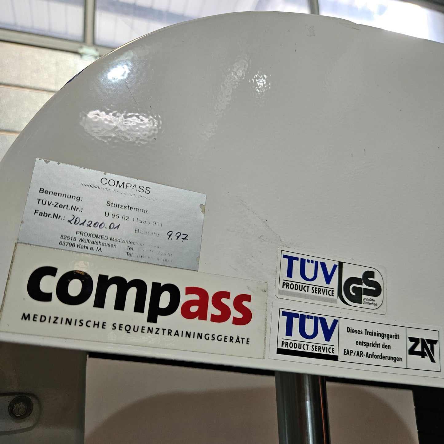 Proxomed, Stützstemme, Dips, Trizepsmaschine, Armstrecker, Compass Serie, Farbe Weiß, gebraucht - geprüfter Zustand mit Gebrauchsspuren