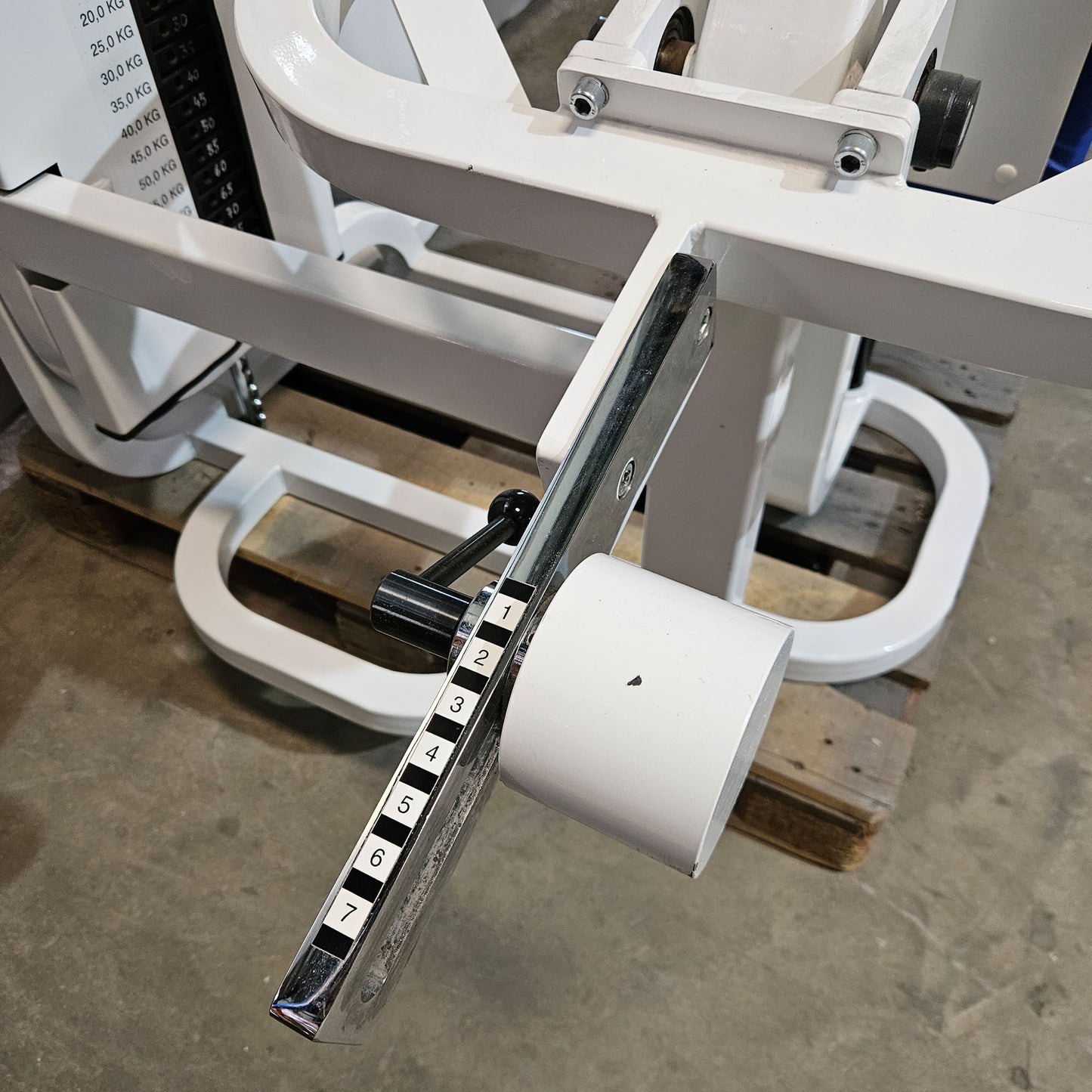 Proxomed, Stützstemme, Dips, Trizepsmaschine, Armstrecker, Compass Serie, Farbe Weiß, gebraucht - geprüfter Zustand mit Gebrauchsspuren