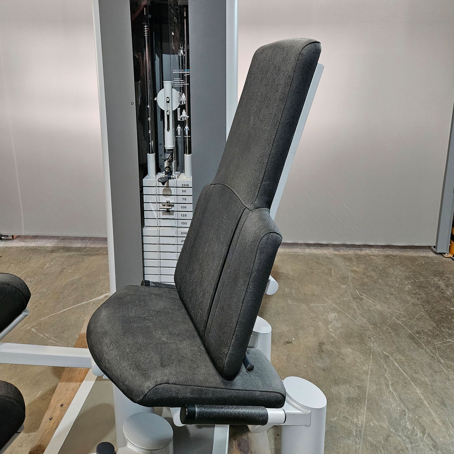 Frei Genius Eco Abduktorenmaschine, Hip Abduction, Abductor, Rahmenfarbe Silber, gebraucht - überholter Zustand