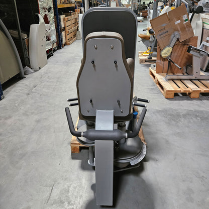 Milon Milcanic Adduktorenmaschine, Hip Adductor, Rahmenfarbe Silber, Verkleidung Anthrazit, gebraucht - gebraucht - überholter Zustand