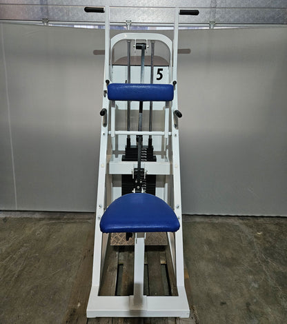 Proxomed Wadenmaschine sitzend durch Plantarflexion bzw Fuß Streckung, Farbe Weiß, gebraucht - geprüfter Zustand mit Gebrauchsspuren