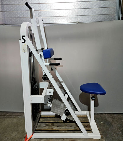 Proxomed Wadenmaschine sitzend durch Plantarflexion bzw Fuß Streckung, Farbe Weiß, gebraucht - geprüfter Zustand mit Gebrauchsspuren