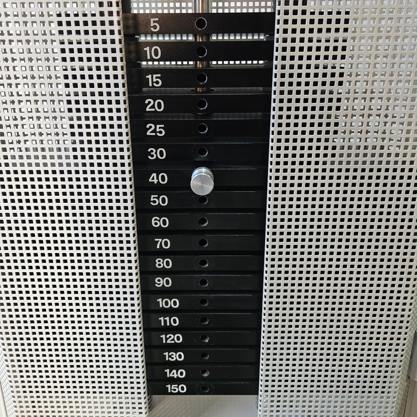 Dynamed Funktionsstemme Kombi Sitzend-Liegend, 150kg Gewichtsblock, mit Kippkreisel, Beinpresse verstellbar, Stolzenberg, Rahmen Weiß, gebraucht - überholter Zustand