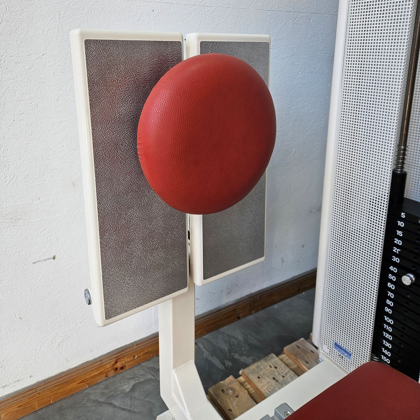 Dynamed Funktionsstemme Kombi Sitzend-Liegend, 150kg Gewichtsblock, mit Kippkreisel, Beinpresse verstellbar, Stolzenberg, Rahmen Weiß, gebraucht - überholter Zustand