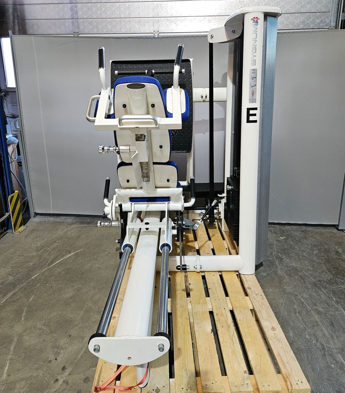 Gym80 Med80 3283 Funktionsstemme sitzend - liegend, 180kg Gewichtsblock, Beinpresse verstellbar, Farbe Weiß, gebraucht - überholter Zustand