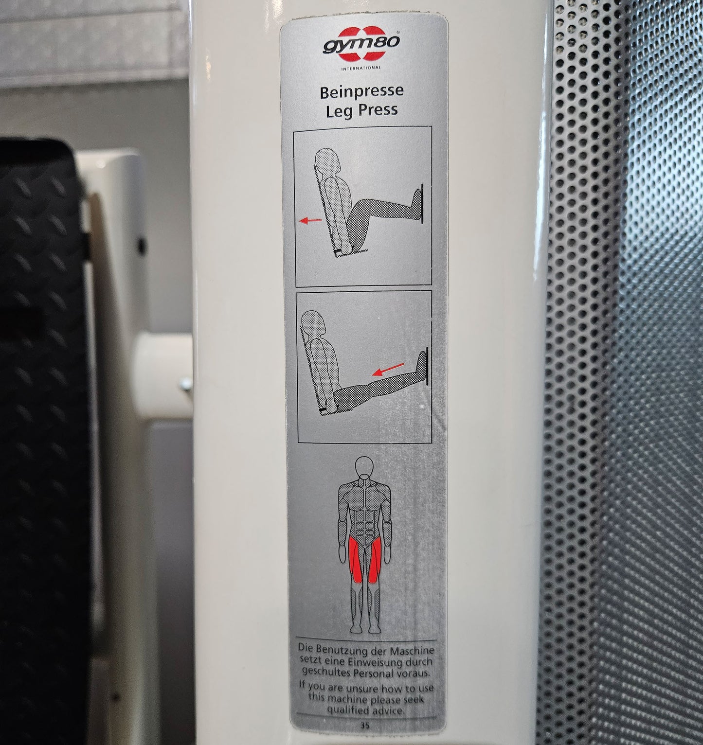Gym80 Med80 3283 Funktionsstemme sitzend - liegend, 180kg Gewichtsblock, Beinpresse verstellbar, Farbe Weiß, gebraucht - überholter Zustand