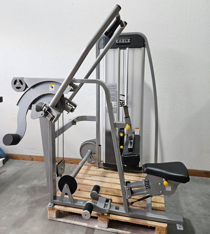 Cybex Eagle Lat Pulldown, Latzug Bilateral, großer 131kg Gewichtsblock, Rahmenfarbe Silber, gebraucht - überholter Zustand