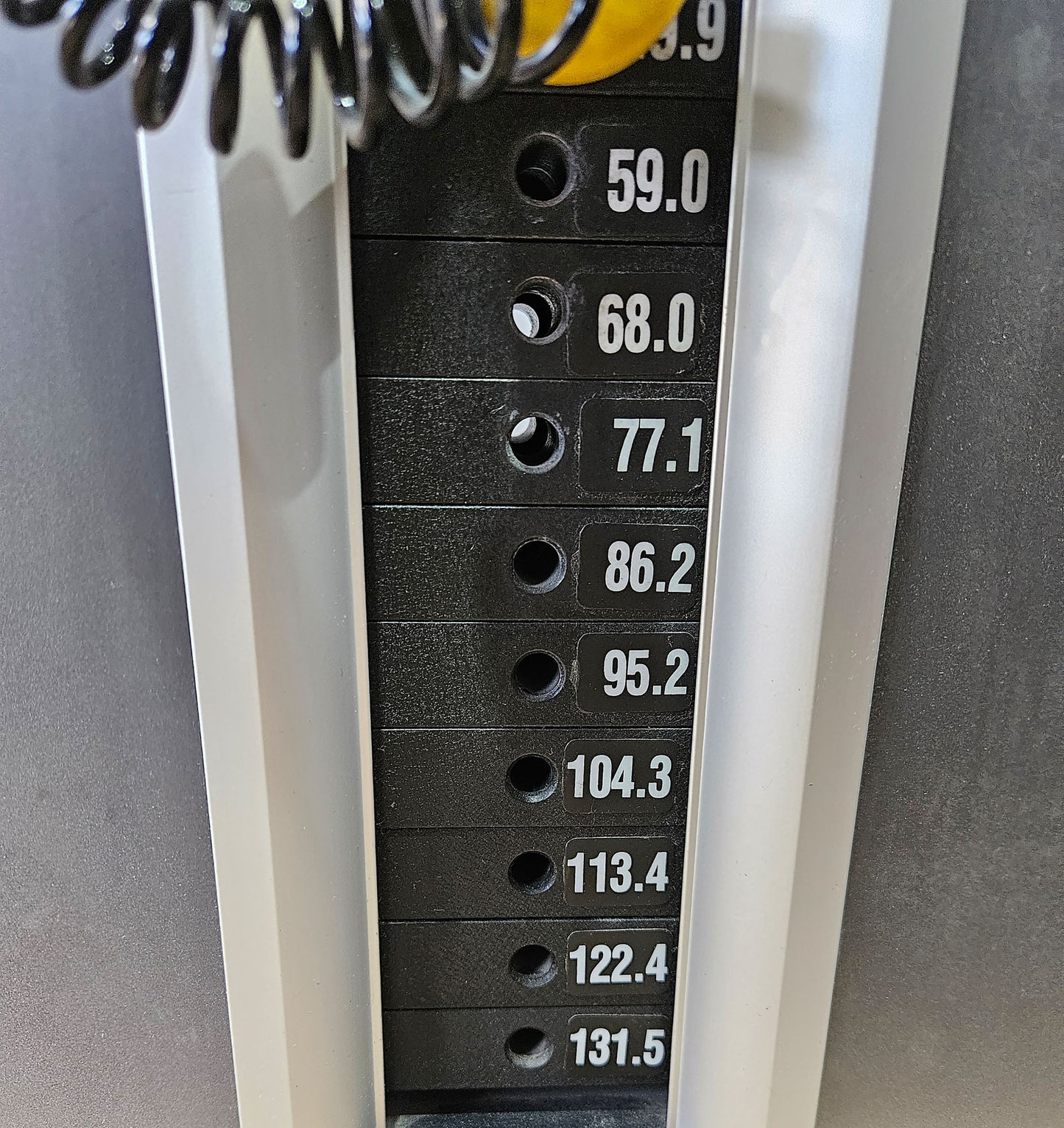 Cybex Eagle Lat Pulldown, Latzug Bilateral, großer 131kg Gewichtsblock, Rahmenfarbe Silber, gebraucht - überholter Zustand