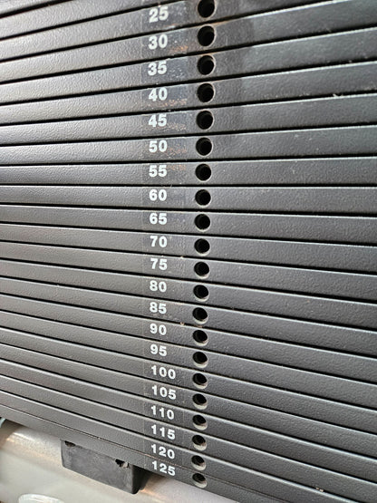 Technogym 2er Set = Beinstrecker und Beinbeuger, Leg Extension and Leg Curl Set, Selection Line, Rahmenfarbe Silber, gebraucht - überholter Zustand