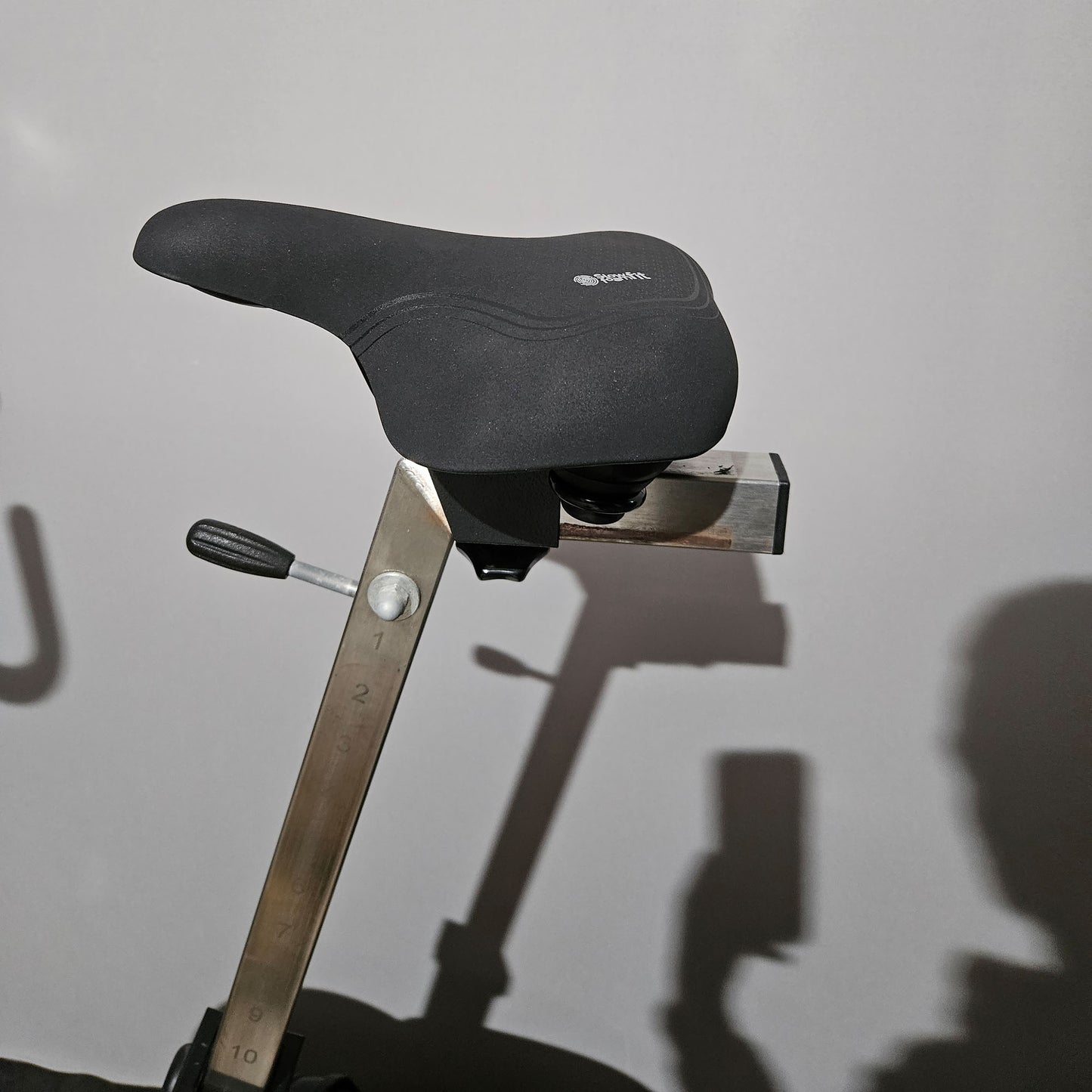Ergo Fit Ergometer Cycle 457 Med, Farbe Schwarz, gebraucht - überholter Zustand