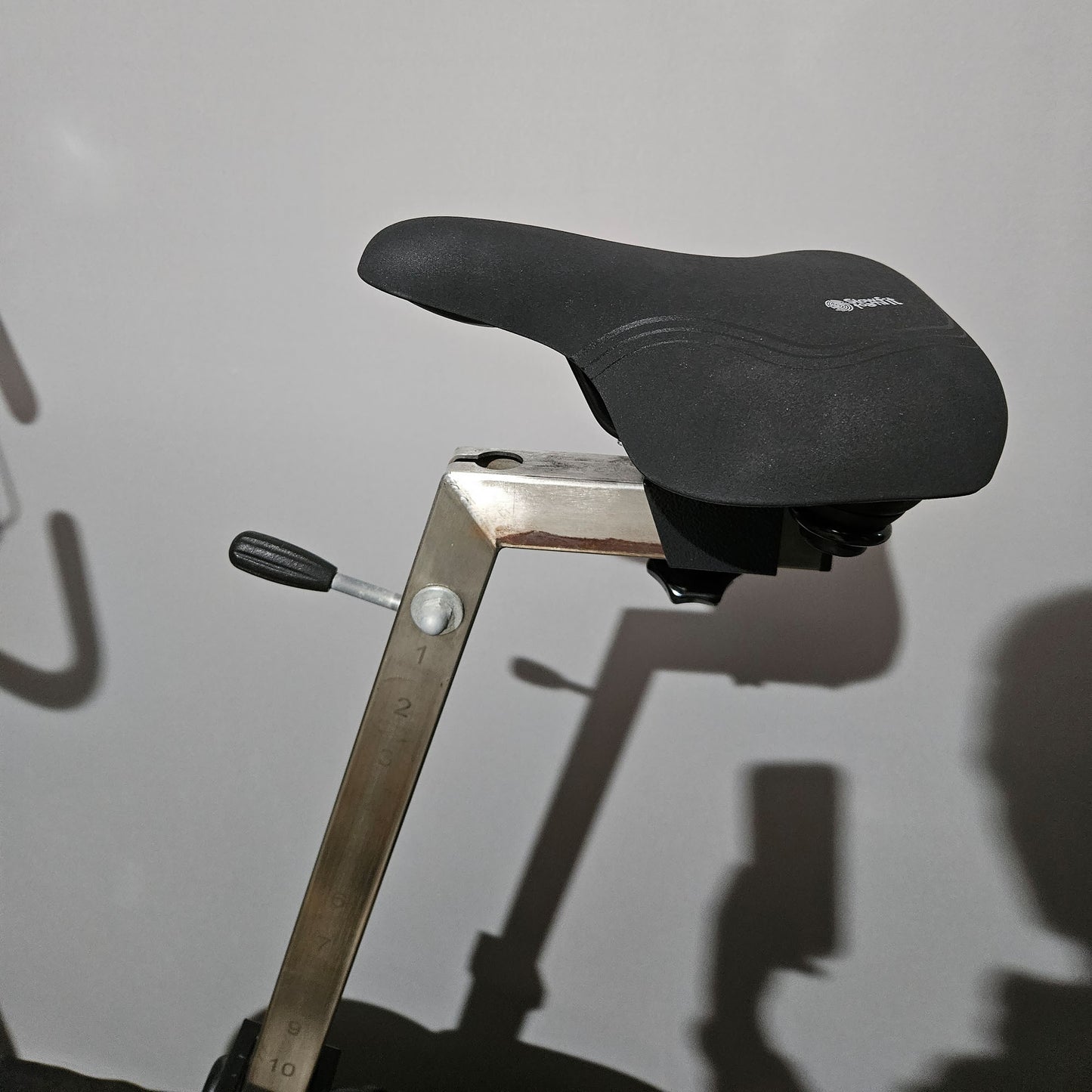Ergo Fit Ergometer Cycle 457 Med, Farbe Schwarz, gebraucht - überholter Zustand