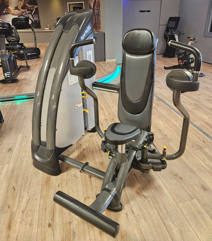 SportsArt komplette Fitnessstudio Ausstattung - 75 Fitnessgeräte im Set - Kraftgeräte, Cardiogeräte, Bänke, Racks etc - Rahmen Anthrazit, gebraucht - überholter Zustand