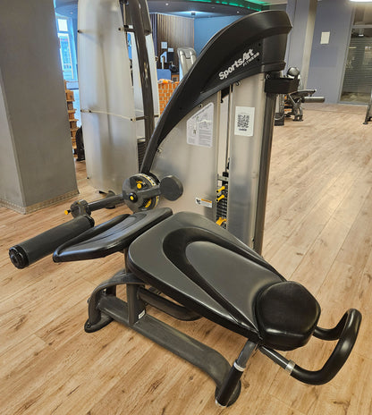 SportsArt komplette Fitnessstudio Ausstattung - 75 Fitnessgeräte im Set - Kraftgeräte, Cardiogeräte, Bänke, Racks etc - Rahmen Anthrazit, gebraucht - überholter Zustand