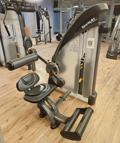 SportsArt komplette Fitnessstudio Ausstattung - 75 Fitnessgeräte im Set - Kraftgeräte, Cardiogeräte, Bänke, Racks etc - Rahmen Anthrazit, gebraucht - überholter Zustand