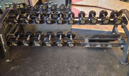 DHZ Gummi Kurzhantelsatz von 2,5 bis 20kg in 2,5kg Stufen ( 8 Paare ) Farbe Schwarz, optional mit  Ständer, gebraucht mit optischen Gebrauchsspuren