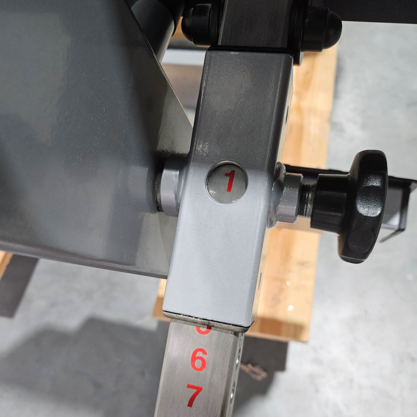 Schupp Mystery Funktionsstemme Kombi Sitzend-Liegend,  Beinpresse verstellbar, Rahmen Silber-Grau, gebraucht - überholter Zustand