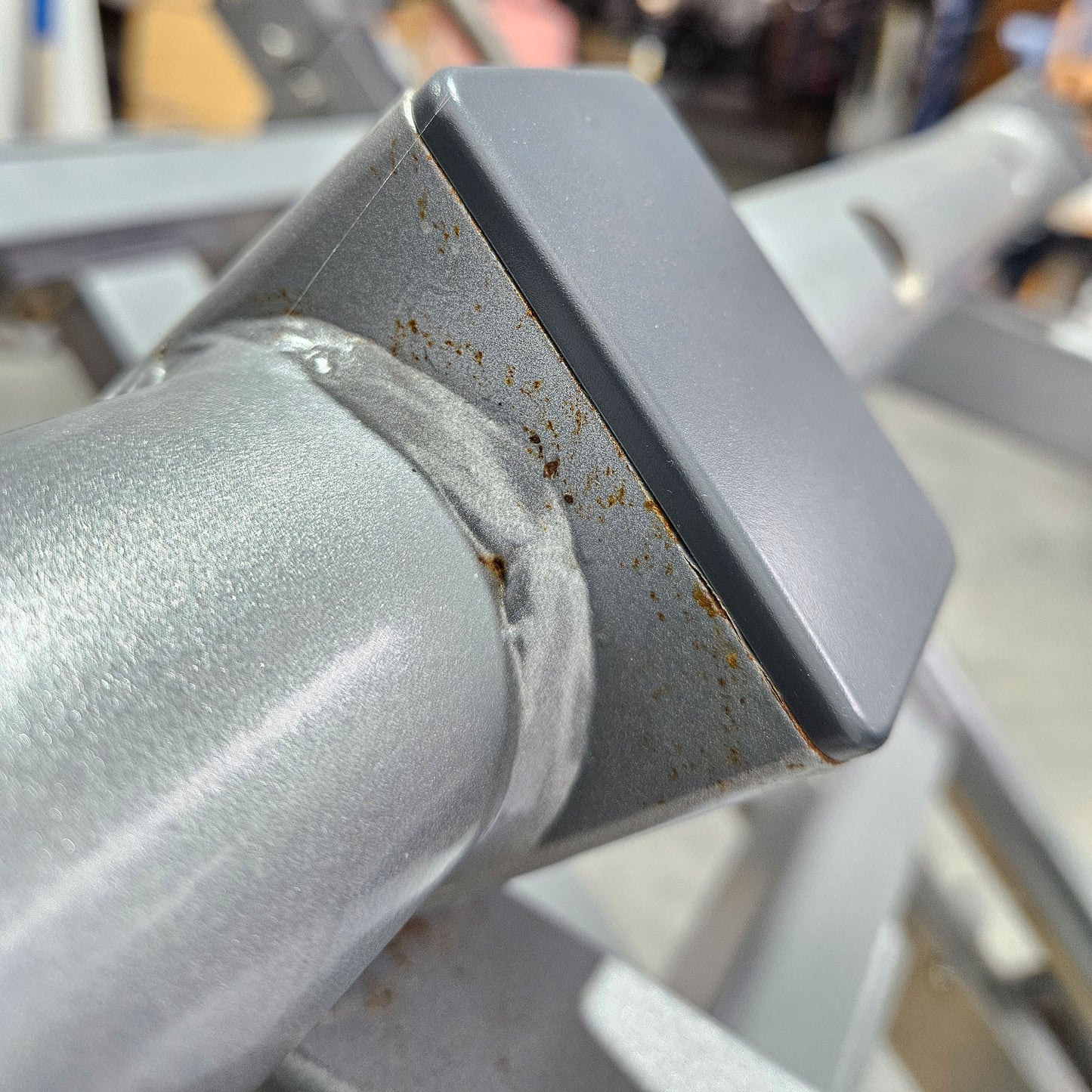 Hammer Strength Plate loaded linear Leg Press, Beinpresse 45° mit Scheibenaufnahme, extrem stabil, Farbe Silber, gebraucht - geprüfter technischer Zustand mit optischen Gebrauchsspuren