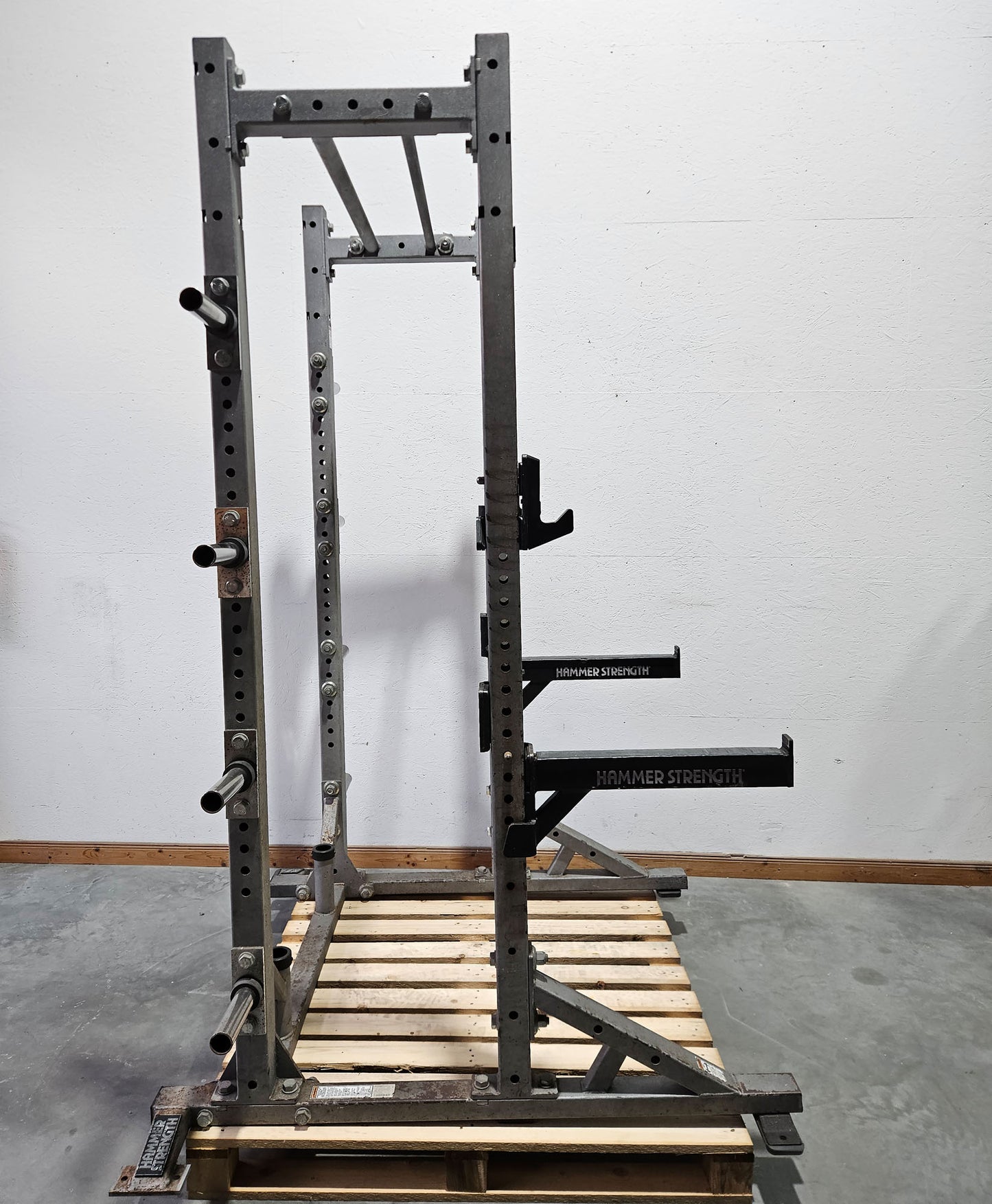 Hammer Strength HD Athletic Half Rack, Farbe Silber, gebraucht - geprüfter technischer Zustand mit optischen Gebrauchsspuren