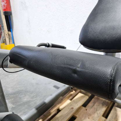 Steelflex Plate Load Isolateral Beinstrecker PLLE, gebraucht - überholter Zustand