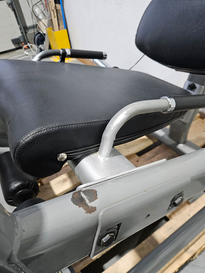 Steelflex Plate Load Isolateral Beinstrecker PLLE, gebraucht - überholter Zustand