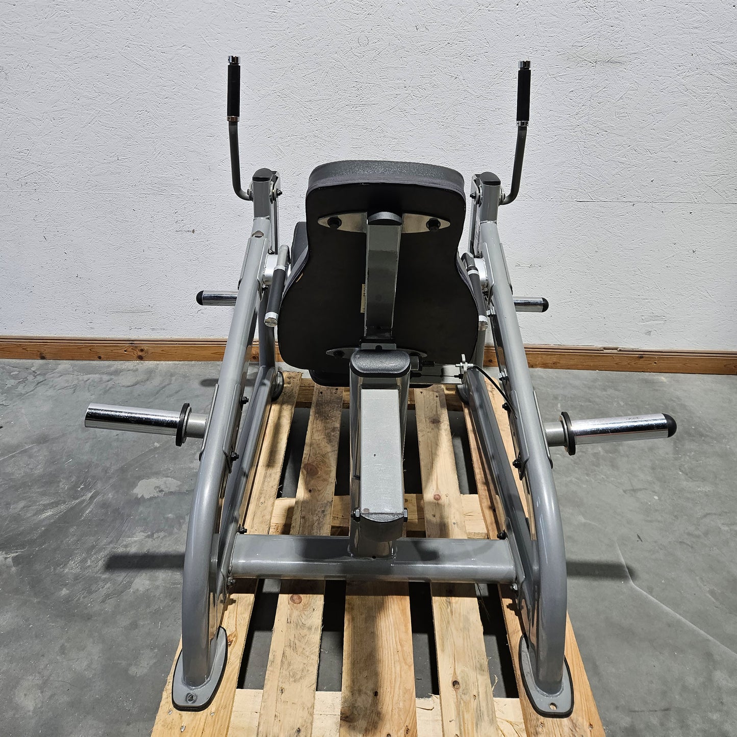 Steelflex Plate Load Isolateral Beinstrecker PLLE, gebraucht - überholter Zustand