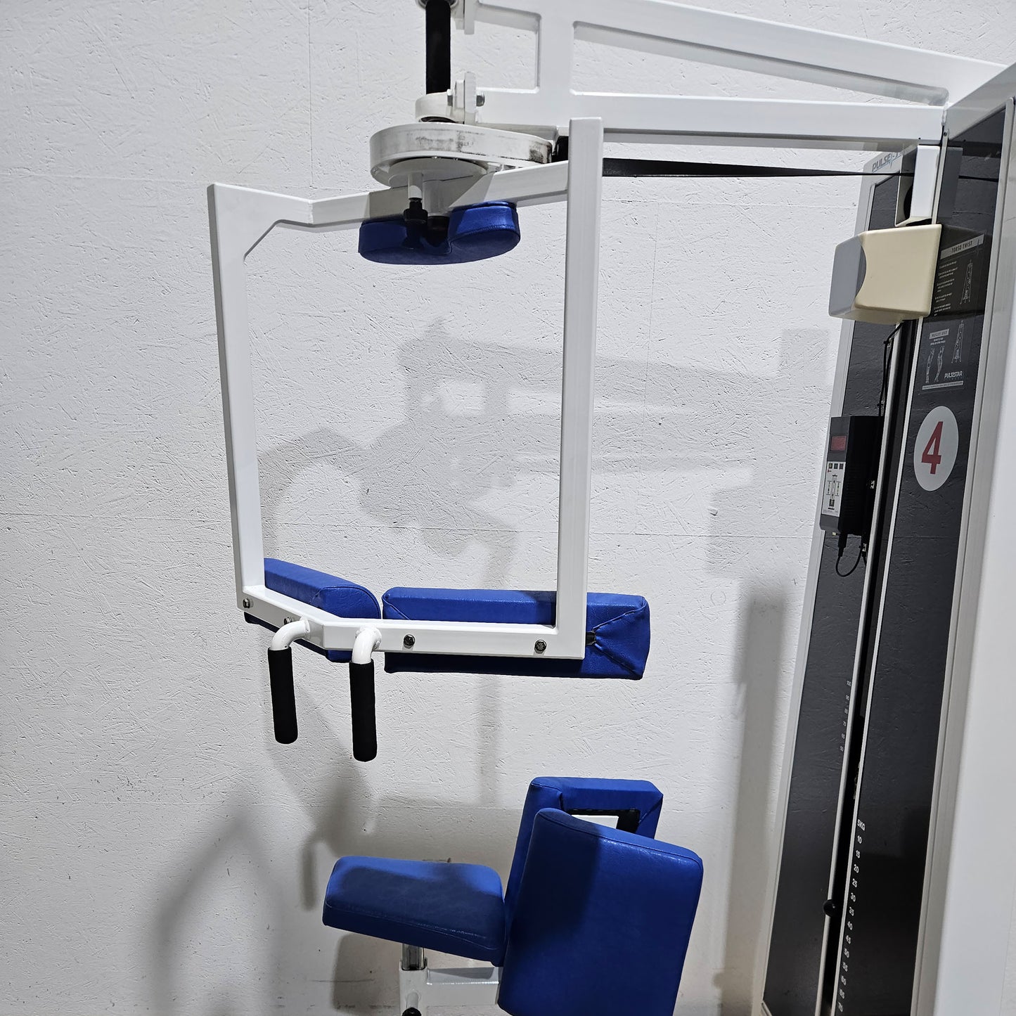 Pulse bzw Pulsestar Rotationsmaschine, Rotary Torso Twister, Rumpfdrehung Rotator, Rahmenfarbe Weiß, gebraucht - geprüfter Zustand mit optischen Gebrauchsspuren