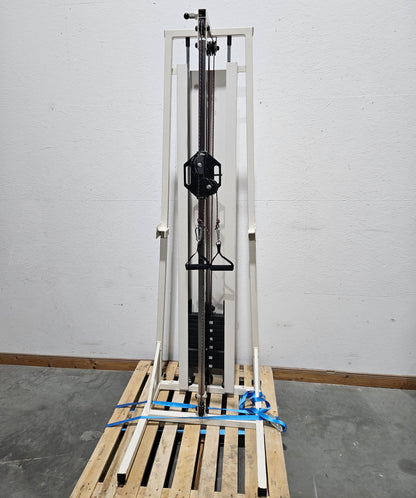 Kabelzug höhenverstellbar, zwei Auszüge, Seilzug, Zugapparat, Hersteller unbekannt, Rahmenfarbe Weiß, Oldschool Bodybuilding, gebraucht - mit Gebrauchsspuren