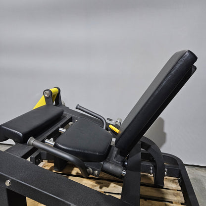 DankSport Beinstrecker sitzend, Leg Extension Plate loaded, Farbe Schwarz, gebraucht - überholter Zustand