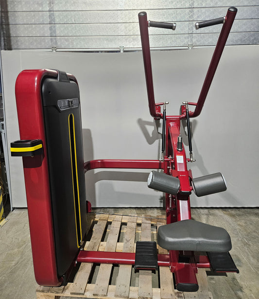 DankSport Latzug von Oben, Pulldown, Farbe Rot, gebraucht - überholter Zustand