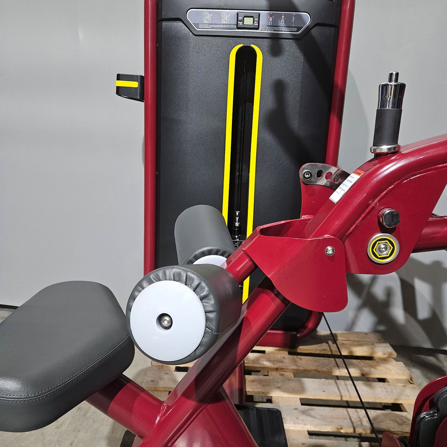 DankSport Latzug von Oben, Pulldown, Farbe Rot, gebraucht - überholter Zustand