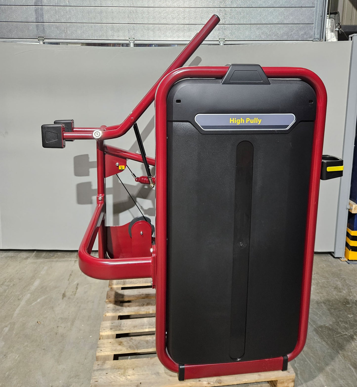 DankSport Latzug von Oben, Pulldown, Farbe Rot, gebraucht - überholter Zustand