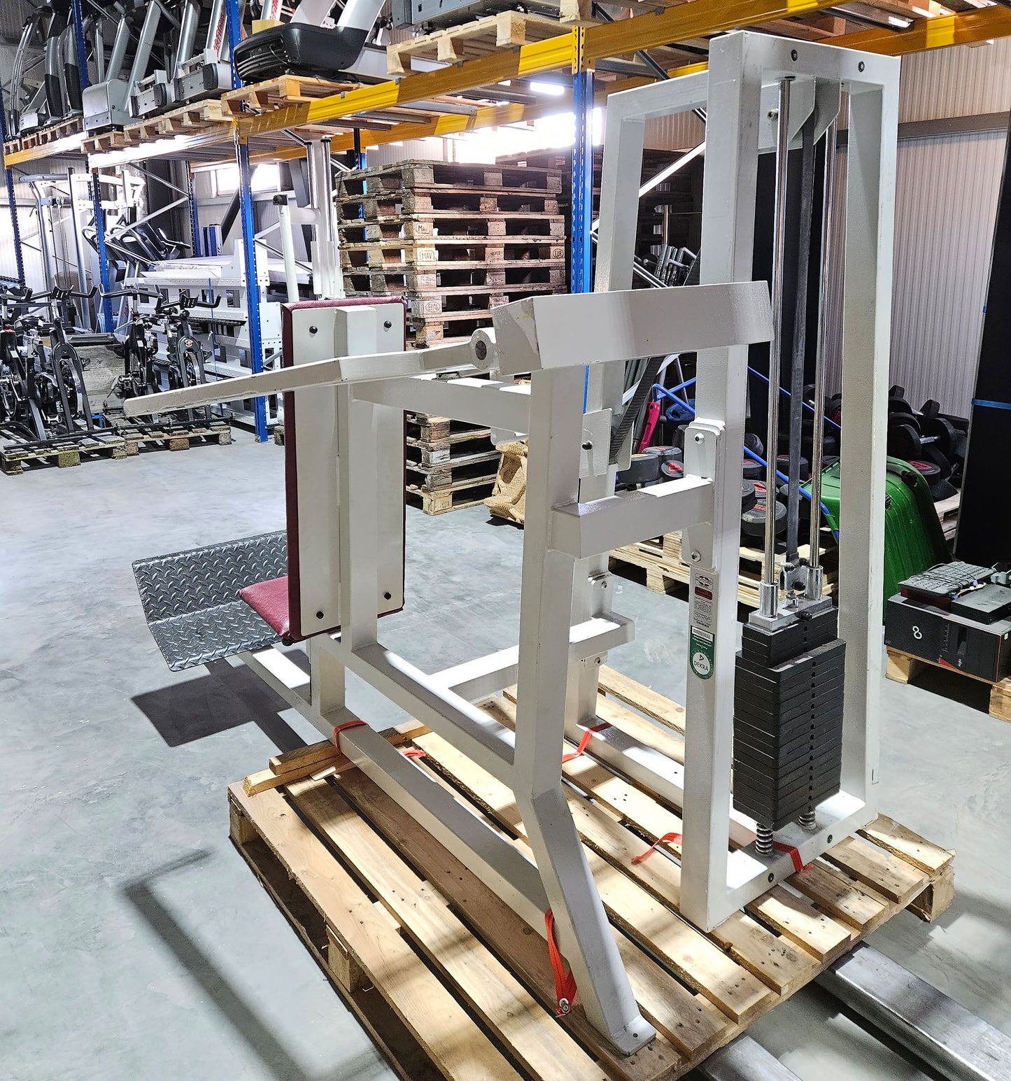 Gym80 Schulterpresse, Shoulder Press, Overhead Press, Oldschool Bodybuilding, Rahmenfarbe Weiß, gebraucht mit Gebrauchsspuren