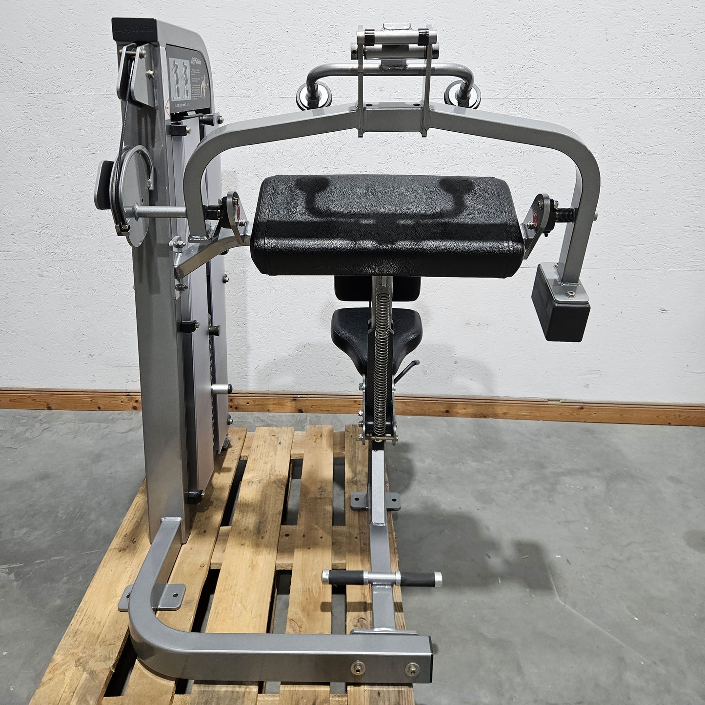 Life Fitness Set 10 Strength Equipment, Signature Series, Frame Silver, Upholstery Black, Used - Refurbished Condition