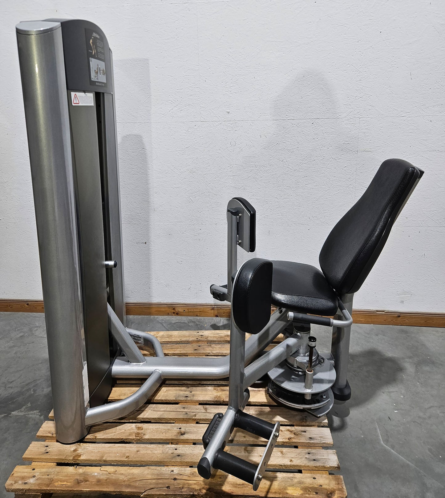 Life Fitness Set 10 Strength Equipment, Signature Series, Frame Silver, Upholstery Black, Used - Refurbished Condition