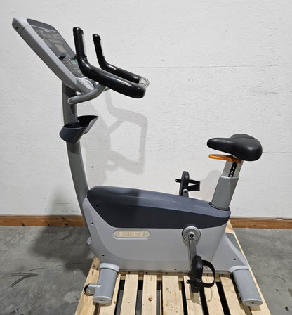 Precor Ergometer UBK 835, Upright Bike, LED Konsole, gebraucht - überholter Zustand