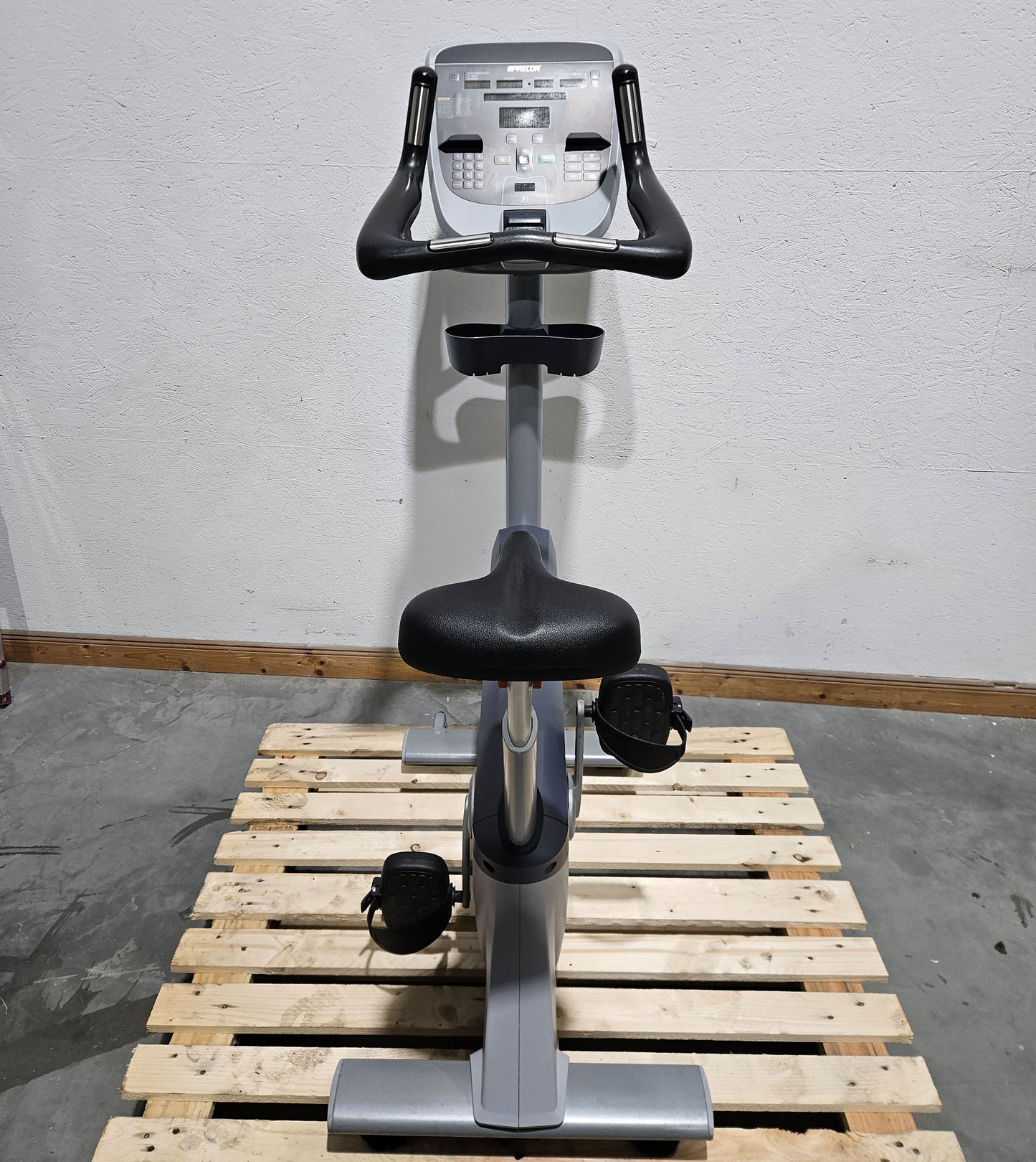 Precor Ergometer UBK 835, Upright Bike, LED Konsole, gebraucht - überholter Zustand