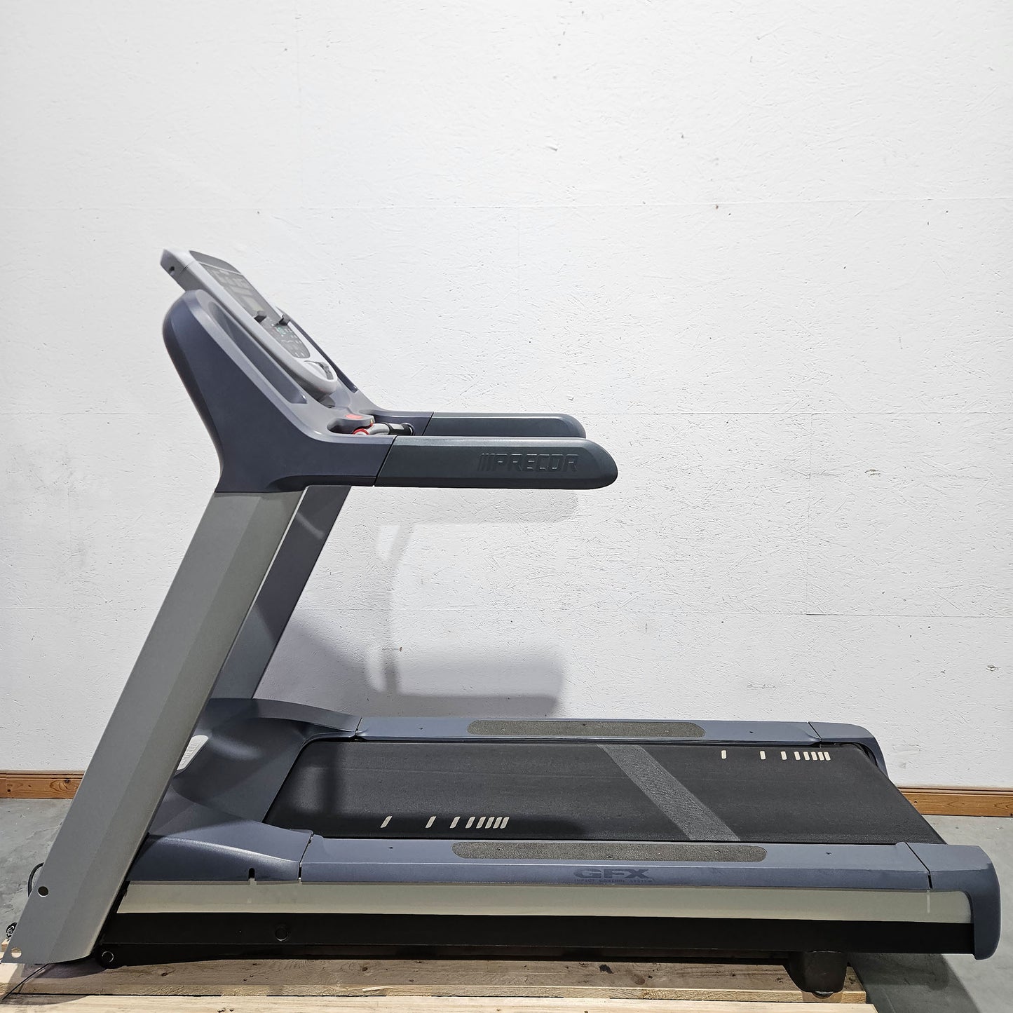 Precor Laufband TRM 835, Treadmill, LED Konsole, gebraucht - überholter Zustand