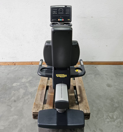 TechnoGym Recumbent Excite Line Recline 700, LED Display, verstellbare Pedalarme, mit Handpuls, Polster Schwarz, gebraucht - überholter Zustand