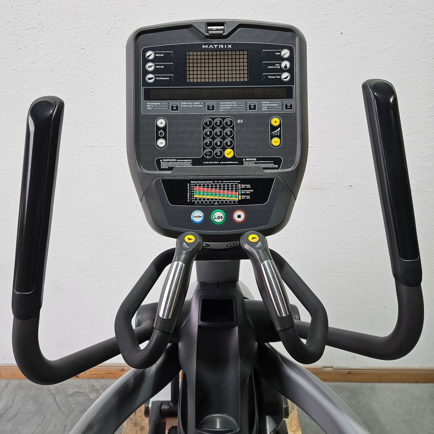 Matrix A3X bzw E3X Crosstrainer, Ascent Trainer, Suspension Elliptical Trainer, LED Display, Farbe Silber, gebraucht - überholter Zustand