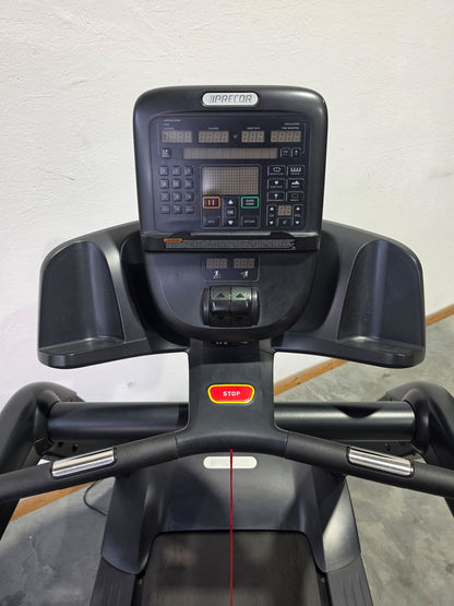 Precor Laufband TRM 731 Treadmill, P31 LED Konsole, Farbe Schwarz, gebraucht - überholter Zustand