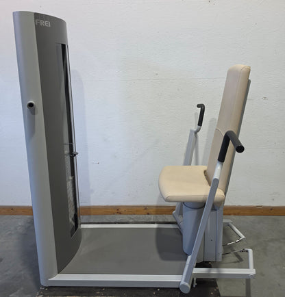 Frei Genius Eco Bankdrückmaschine, Brustpresse, Chestpress, MPG, Reha, Rahmenfarbe Silber, gebraucht - überholter Zustand