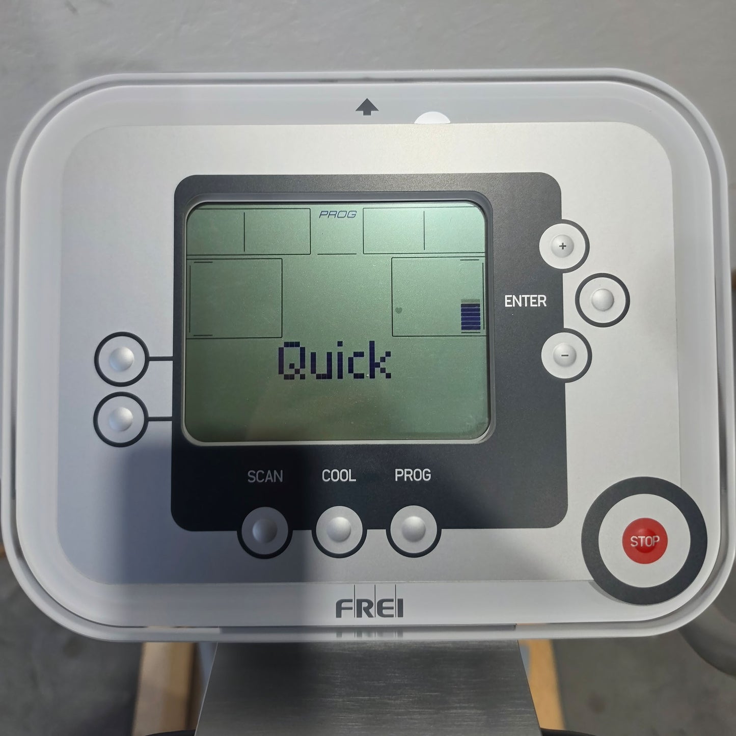 Emotion Fitness Motion Cross 800 med, mit großem Trainingsprogramm, Watt Training, Ellipsentrainer, Crosstrainer, gebrandet Frei AG, gebraucht - überholter Zustand