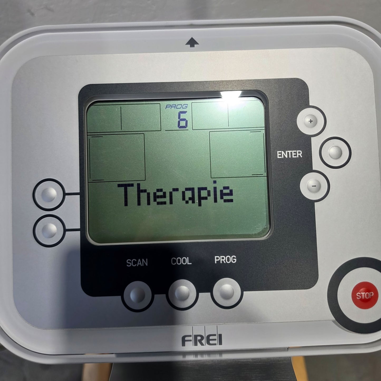 Emotion Fitness Motion Cross 800 med, mit großem Trainingsprogramm, Watt Training, Ellipsentrainer, Crosstrainer, gebrandet Frei AG, gebraucht - überholter Zustand