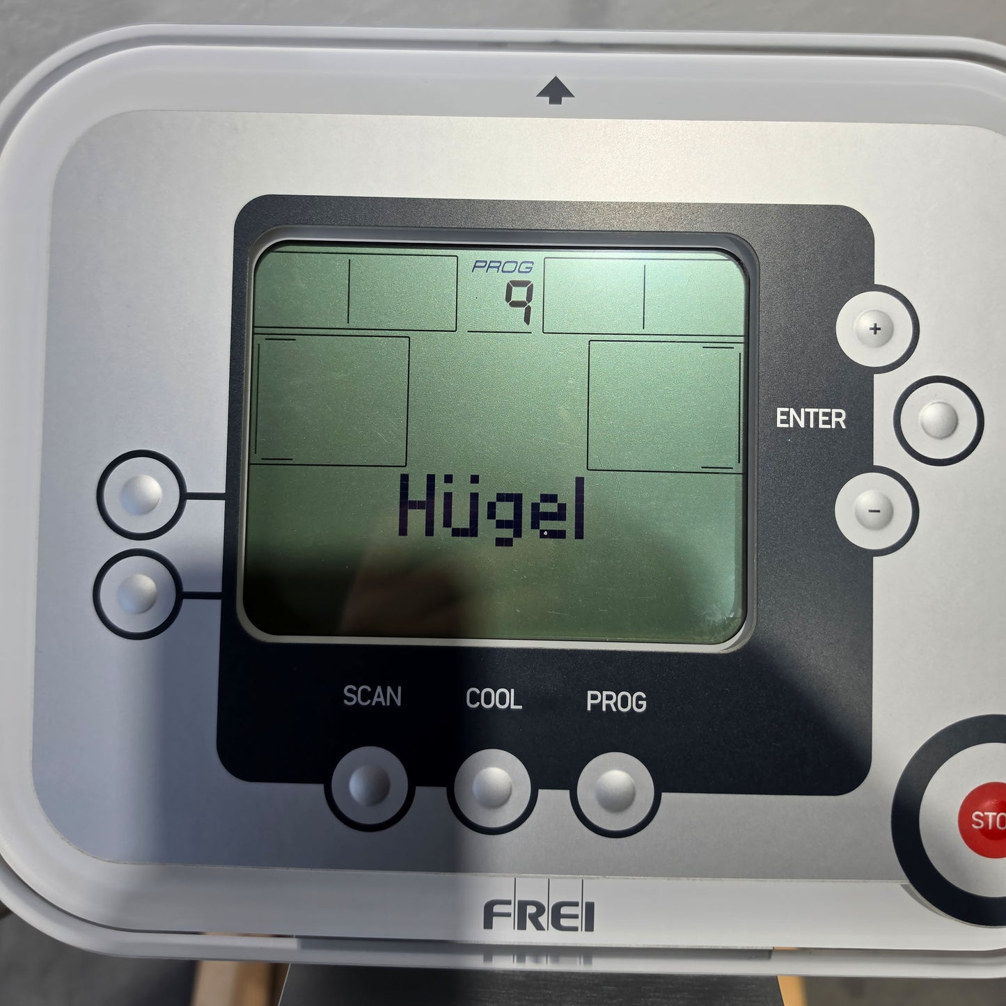 Emotion Fitness Motion Cross 800 med, mit großem Trainingsprogramm, Watt Training, Ellipsentrainer, Crosstrainer, gebrandet Frei AG, gebraucht - überholter Zustand