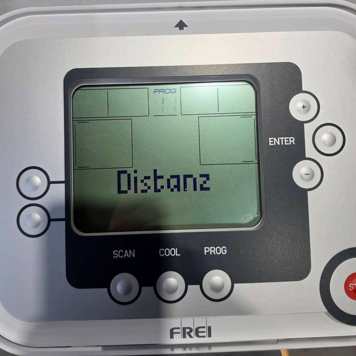 Emotion Fitness Motion Cross 800 med, mit großem Trainingsprogramm, Watt Training, Ellipsentrainer, Crosstrainer, gebrandet Frei AG, gebraucht - überholter Zustand